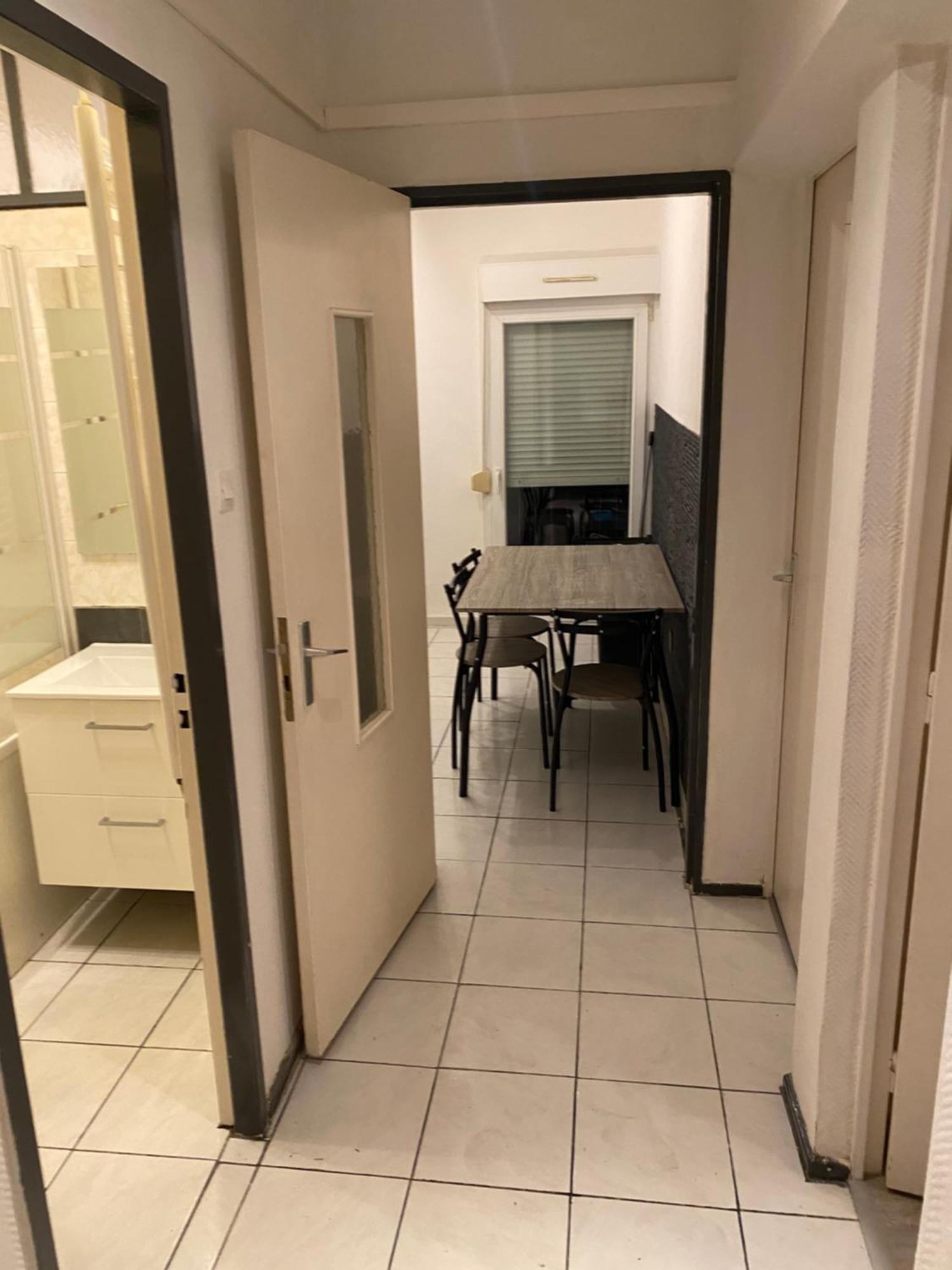 Appartements Le Verlaine Rombas ภายนอก รูปภาพ