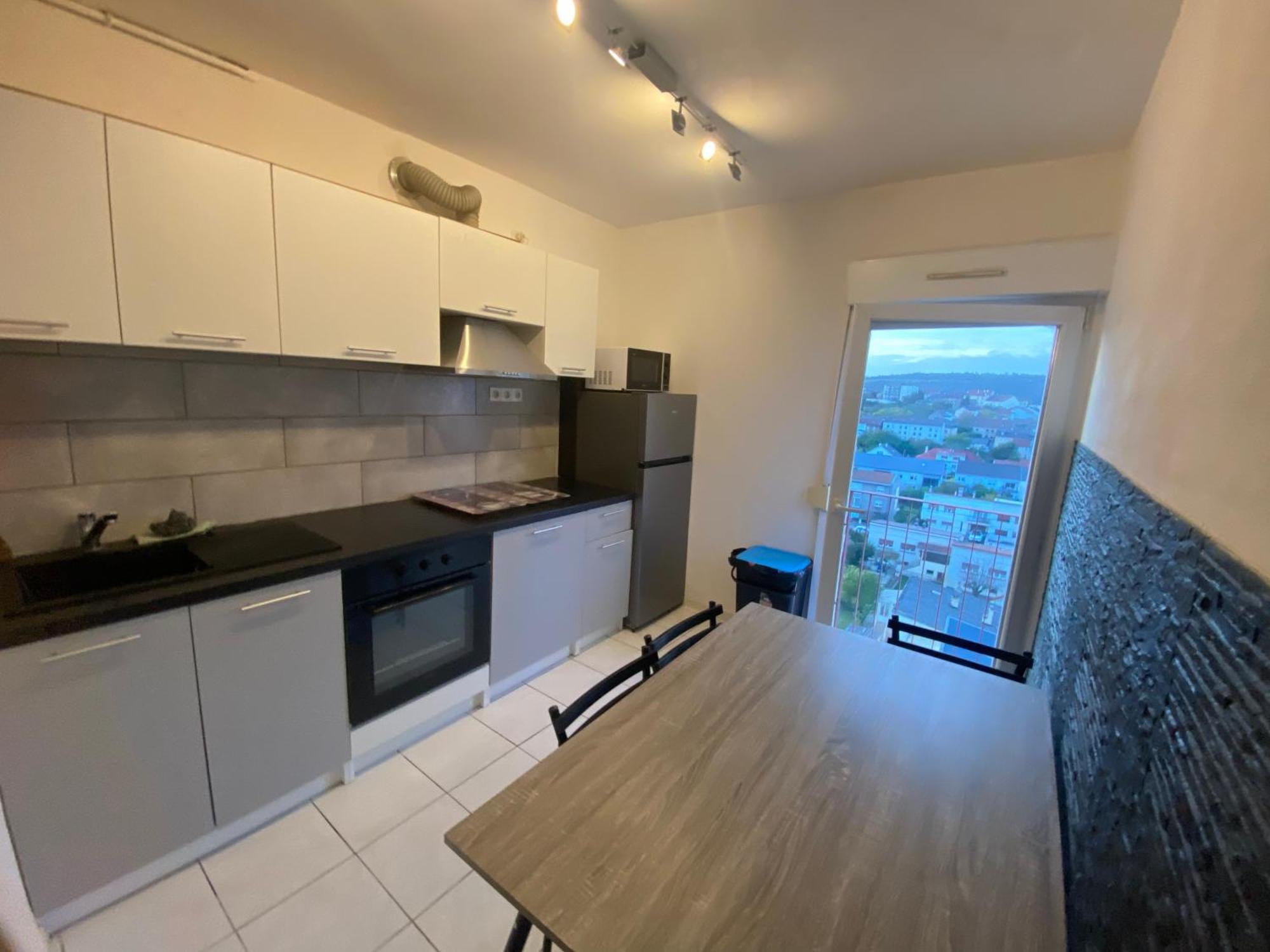 Appartements Le Verlaine Rombas ภายนอก รูปภาพ