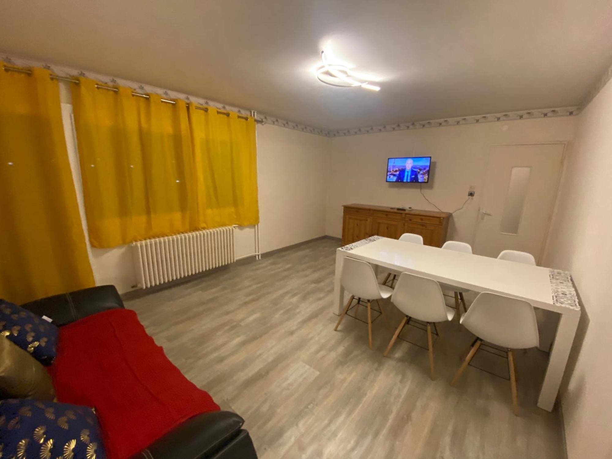 Appartements Le Verlaine Rombas ภายนอก รูปภาพ