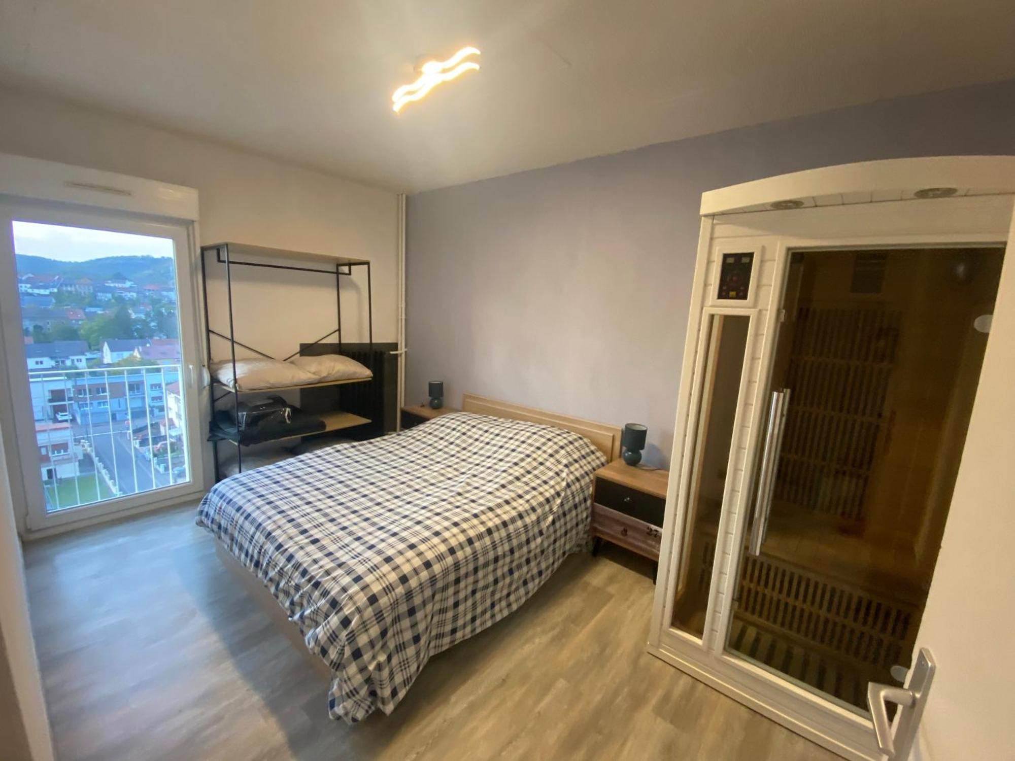 Appartements Le Verlaine Rombas ภายนอก รูปภาพ