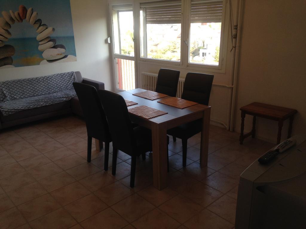 Appartements Le Verlaine Rombas ภายนอก รูปภาพ